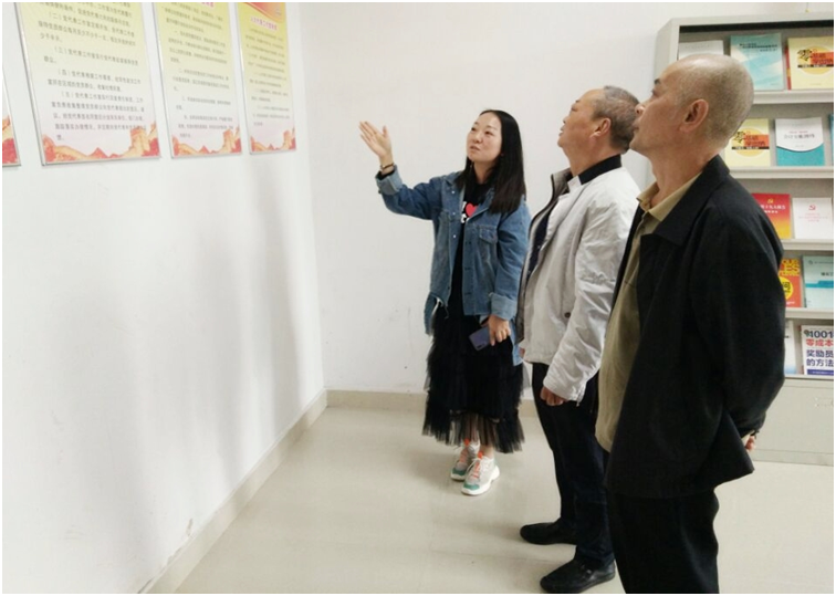 綿竹市委統(tǒng)戰(zhàn)部副部長、市工商聯(lián)黨委書記唐紹愚蒞臨仟坤集團調(diào)研指導集團黨的統(tǒng)戰(zhàn)工作開展情況